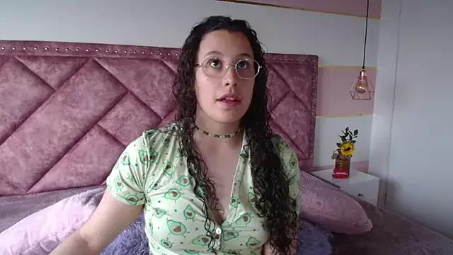 Try the hottest girls free webcams as they get au naturel and get naked fulfilling your nuttiest whims.