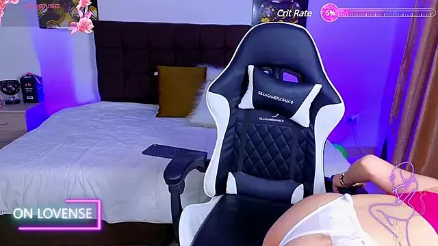 Try the hottest girls free webcams as they get au naturel and get naked fulfilling your nuttiest whims.