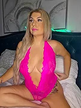 Try the hottest girls free webcams as they get au naturel and get naked fulfilling your nuttiest whims.