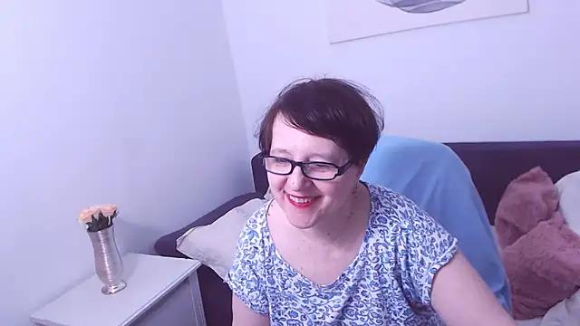 Try the hottest girls free webcams as they get au naturel and get naked fulfilling your nuttiest whims.