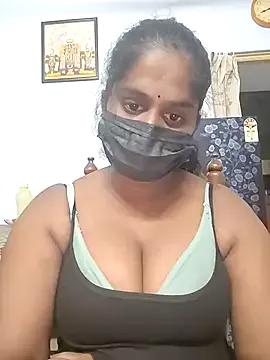 Chubbygirl_2 from StripChat is Freechat