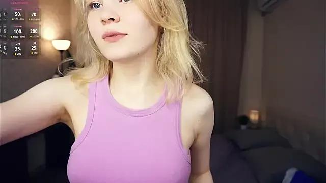CloverChurchey from StripChat is Freechat