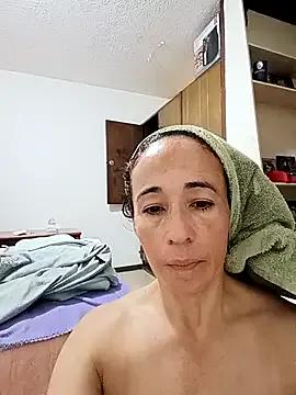 Photos of Coeur_de_luxure from StripChat is Freechat
