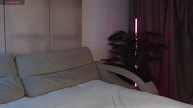 Try the hottest girls free webcams as they get au naturel and get naked fulfilling your nuttiest whims.