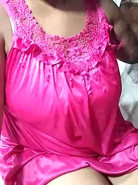 curelybaby from StripChat is Freechat