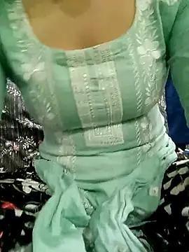 Try the hottest girls free webcams as they get au naturel and get naked fulfilling your nuttiest whims.
