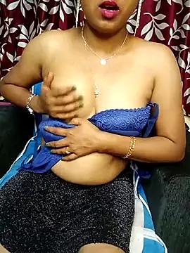 Try the hottest girls free webcams as they get au naturel and get naked fulfilling your nuttiest whims.