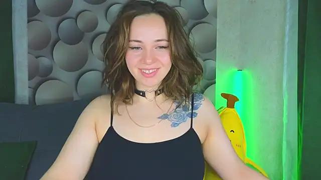 Try the hottest girls free webcams as they get au naturel and get naked fulfilling your nuttiest whims.