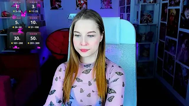 CuteMousee from StripChat is Freechat