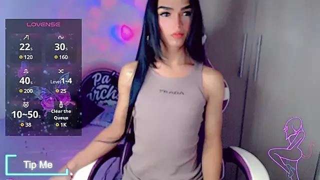 Try the hottest girls free webcams as they get au naturel and get naked fulfilling your nuttiest whims.