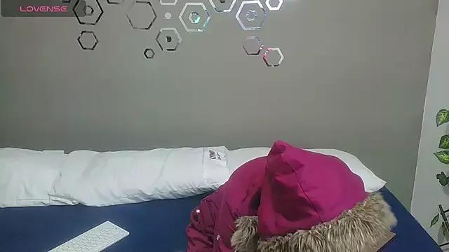 Daringcute from StripChat is Freechat
