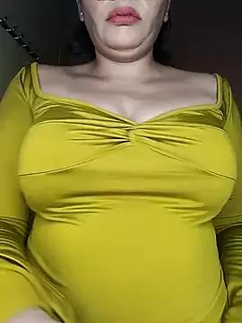 Try the hottest girls free webcams as they get au naturel and get naked fulfilling your nuttiest whims.