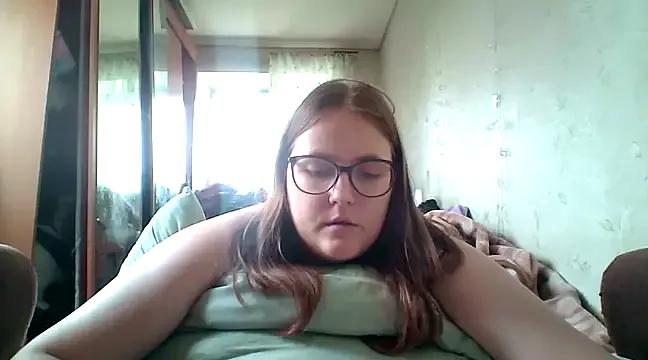 DesireMelissa from StripChat is Freechat