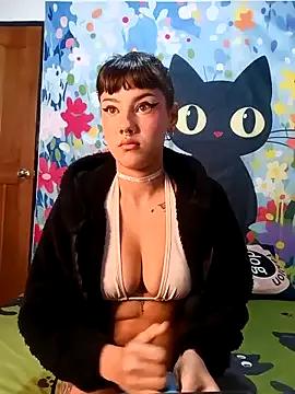 divine-jewel from StripChat