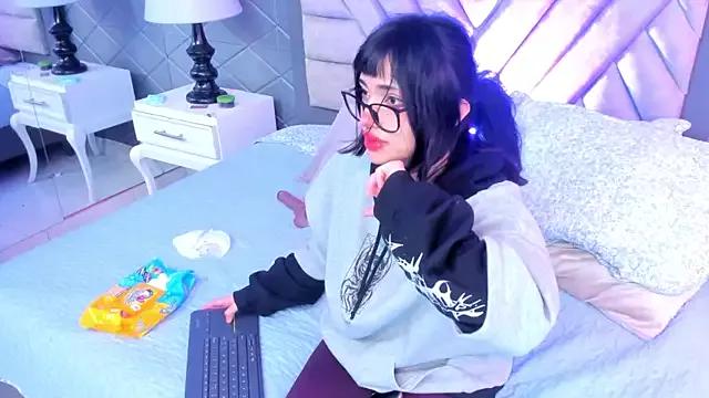 DogirlyWoof from StripChat is Freechat
