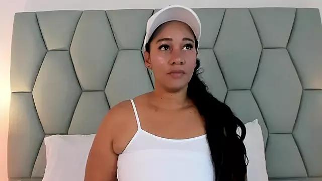 EbonyHorrny from StripChat is Freechat