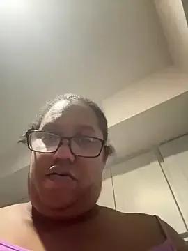 ebonyred from StripChat is Freechat