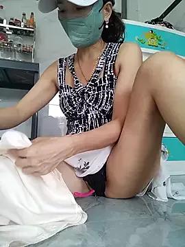 Ellie-Min from StripChat
