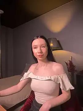 ElowStar from StripChat is Freechat