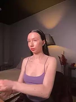 ElowStar from StripChat is Freechat