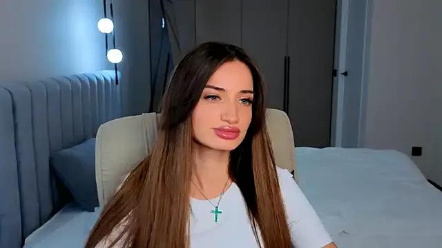 EmilyHeaks from StripChat is Freechat