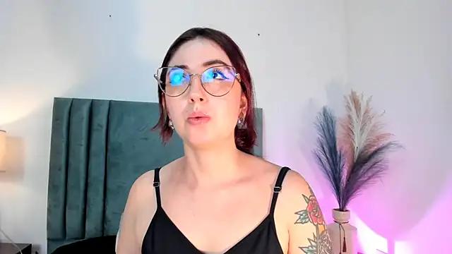 Try the hottest girls free webcams as they get au naturel and get naked fulfilling your nuttiest whims.