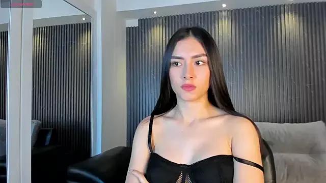 Emmaa_Robertss from StripChat