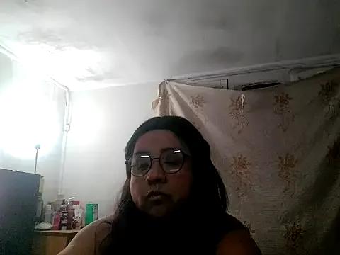 erinadarling79 from StripChat is Freechat