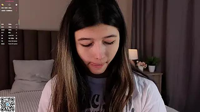 ErlinaBowman from StripChat is Freechat