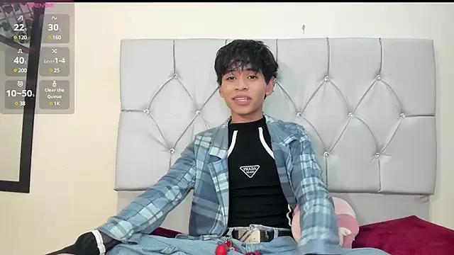 Ethan_Westt from StripChat is Freechat