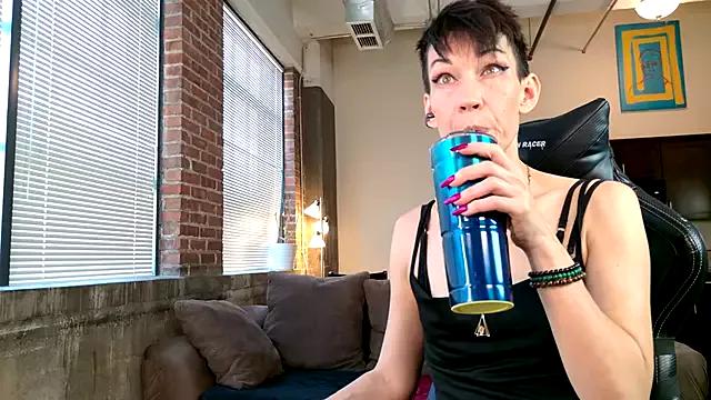 EveEnigma from StripChat