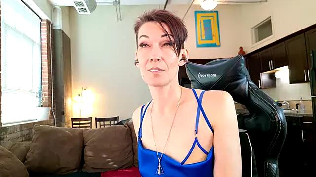 EveEnigma from StripChat