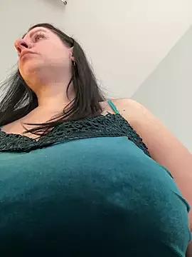Evelinia from StripChat