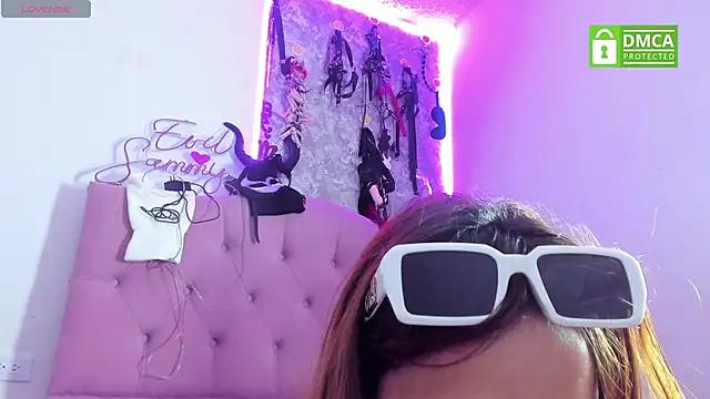 Try the hottest girls free webcams as they get au naturel and get naked fulfilling your nuttiest whims.