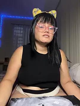 franniemiller from StripChat is Freechat