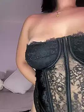 Try the hottest girls free webcams as they get au naturel and get naked fulfilling your nuttiest whims.