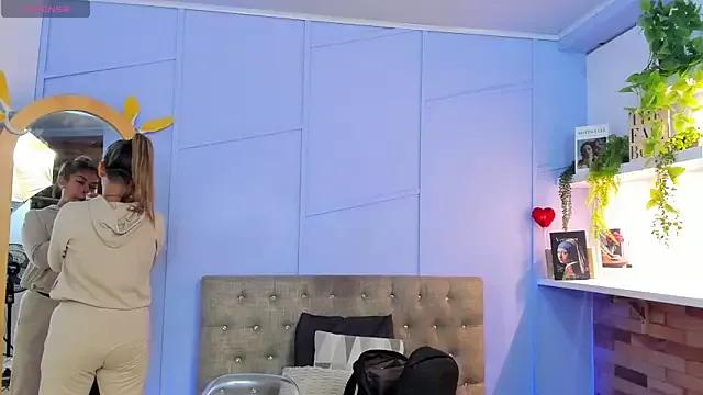 Georgina-coule from StripChat is Freechat