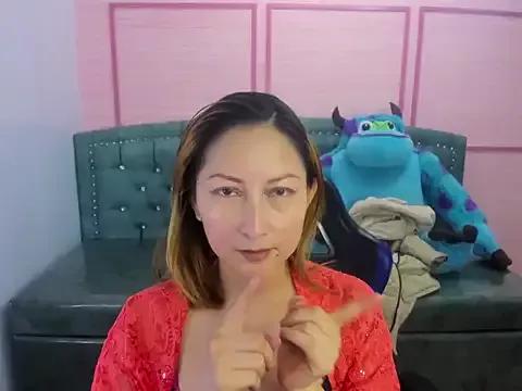 giaddapink_t from StripChat is Freechat