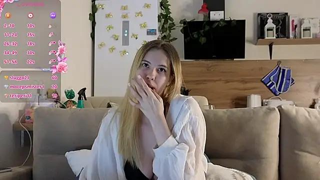 Try the hottest girls free webcams as they get au naturel and get naked fulfilling your nuttiest whims.