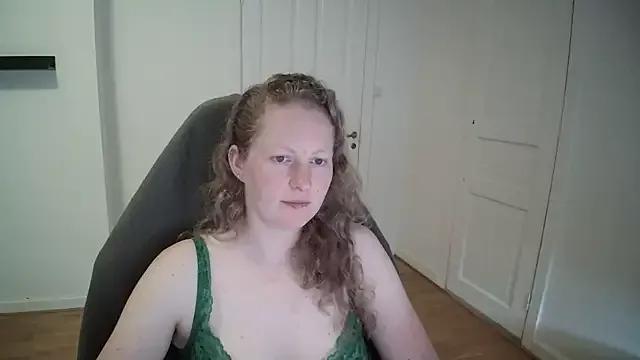 Girlnina-1995 from StripChat is Freechat
