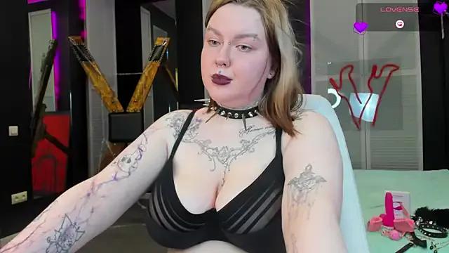 Try the hottest girls free webcams as they get au naturel and get naked fulfilling your nuttiest whims.
