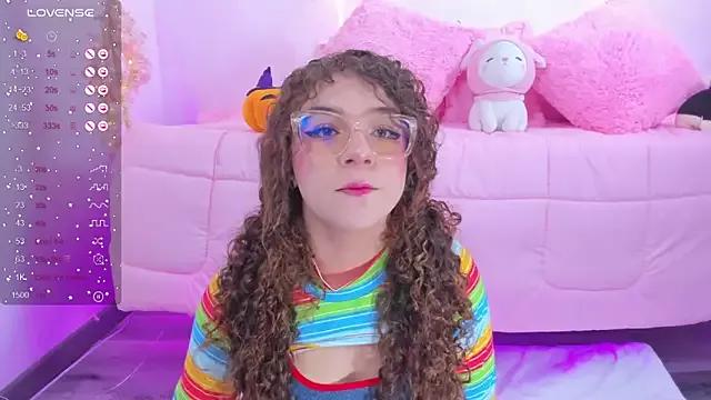 hannacutegod from StripChat is Freechat