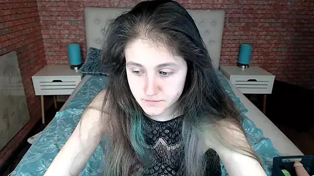 Holliy_Cooper from StripChat
