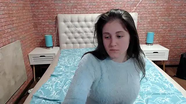 Holliy_Cooper from StripChat