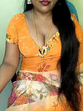 Try the hottest girls free webcams as they get au naturel and get naked fulfilling your nuttiest whims.