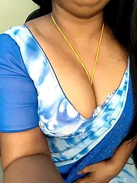 Try the hottest girls free webcams as they get au naturel and get naked fulfilling your nuttiest whims.