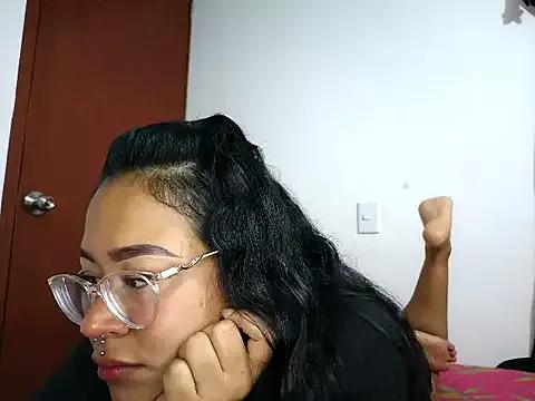 honeyblue_1 from StripChat is Freechat