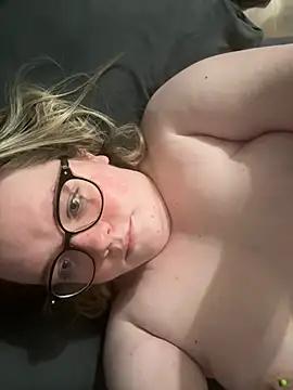 Try the hottest girls free webcams as they get au naturel and get naked fulfilling your nuttiest whims.