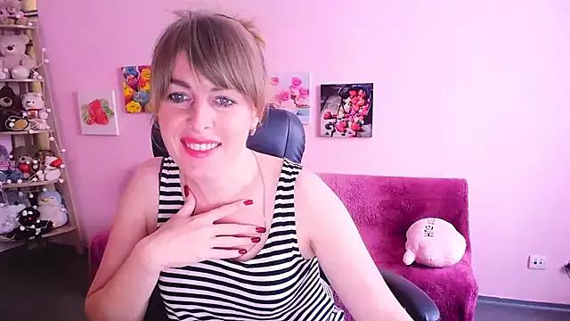 Try the hottest girls free webcams as they get au naturel and get naked fulfilling your nuttiest whims.