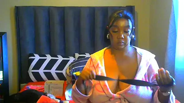HOTSEXCBOOBS30xx from StripChat is Freechat